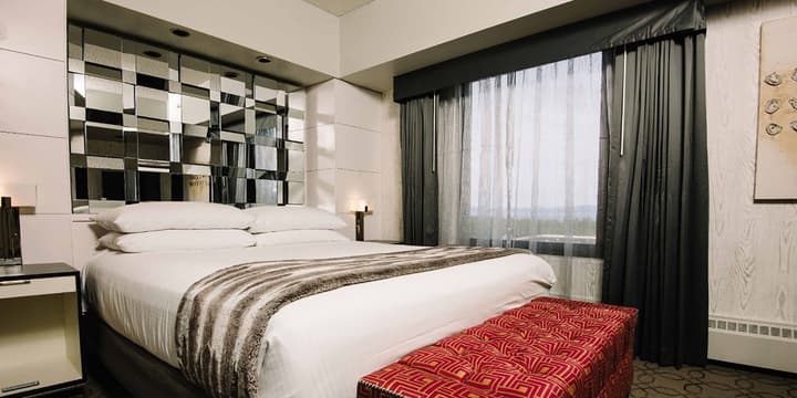 Harrah's Lake Tahoe Hotel & Casino – A Caesars Rewards Destination