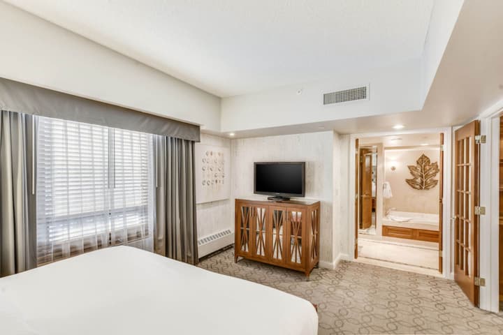 Harrah's Lake Tahoe Hotel & Casino – A Caesars Rewards Destination