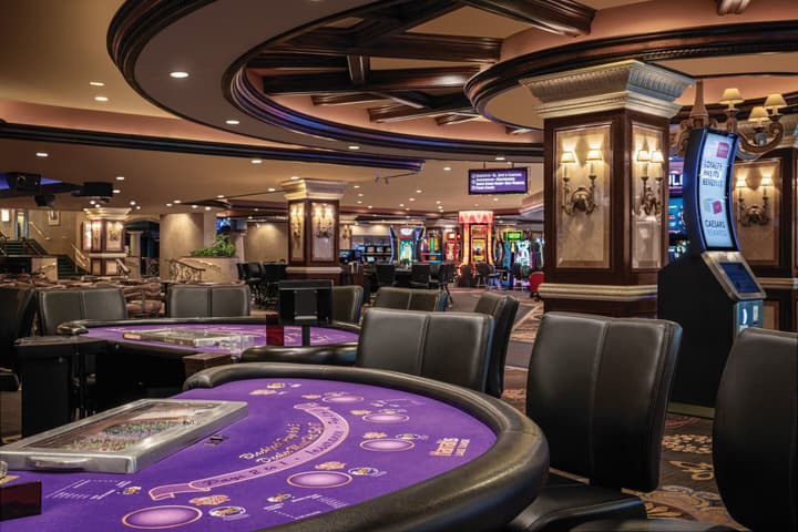 Harrah's Lake Tahoe Hotel & Casino – A Caesars Rewards Destination