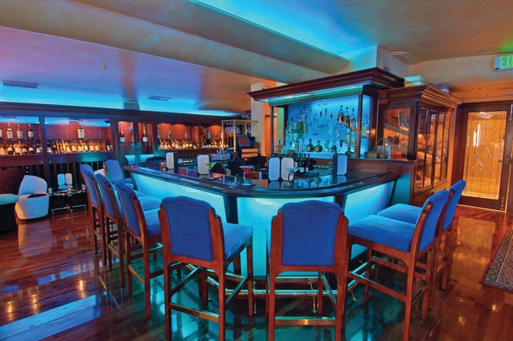 Harrah's Lake Tahoe Hotel & Casino – A Caesars Rewards Destination