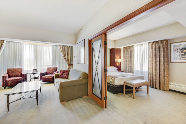 Harrah's Lake Tahoe Hotel & Casino – A Caesars Rewards Destination