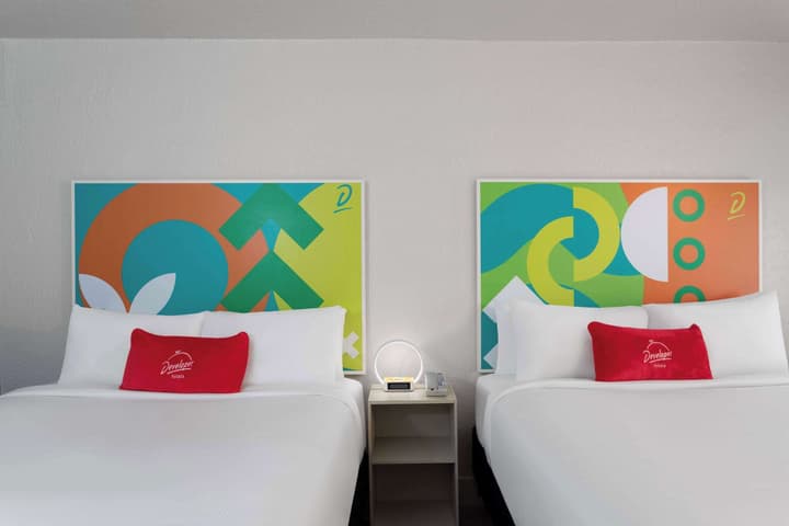Travelodge by Wyndham Orlando Lake Buena Vista South