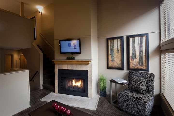 Executive - The Inn at Whistler Village & Mountainside Hotel