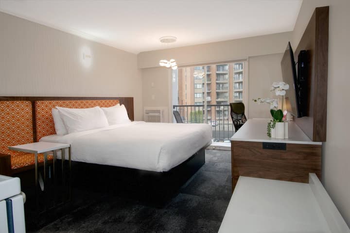 The Vic, an Ascend Collection Hotel