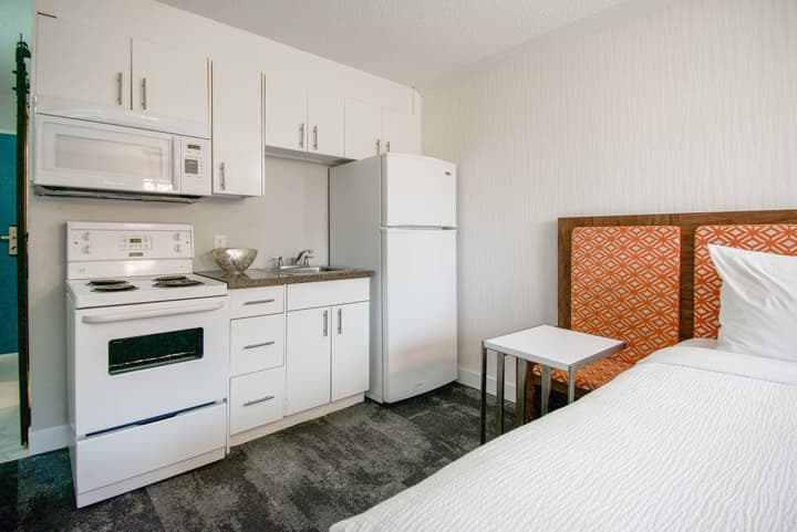 The Vic, an Ascend Collection Hotel
