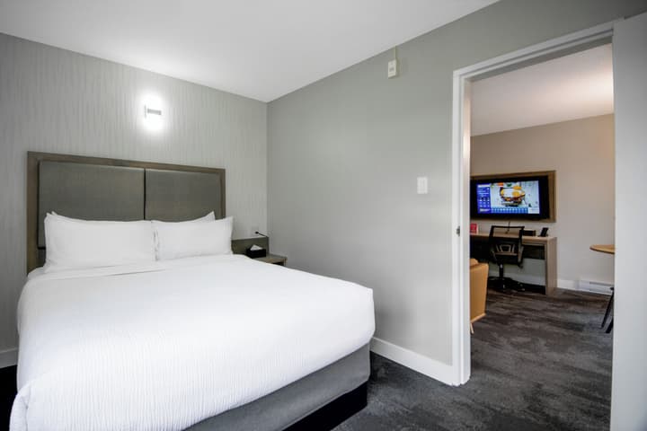 The Vic, an Ascend Collection Hotel