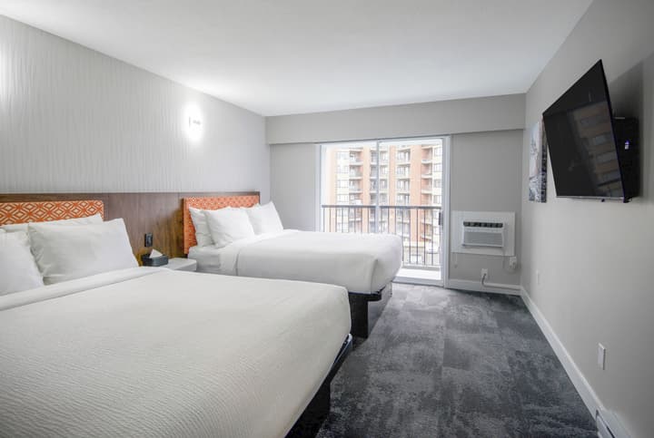 The Vic, an Ascend Collection Hotel