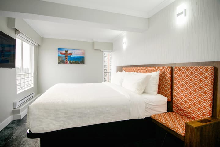 The Vic, an Ascend Collection Hotel