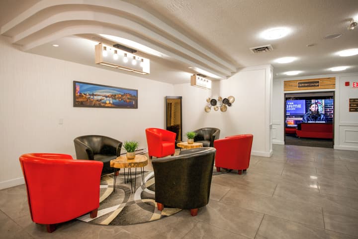 The Vic, an Ascend Collection Hotel