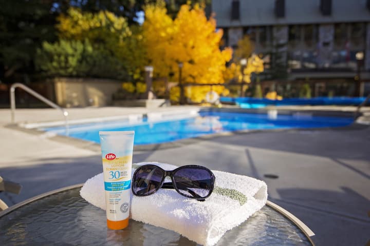 Whistler Village Inn And Suites