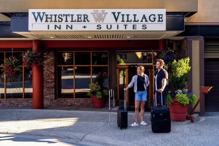 Whistler Village Inn And Suites