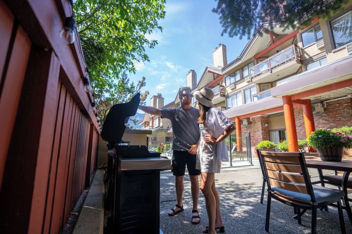 Whistler Village Inn And Suites