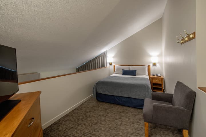 Whistler Village Inn And Suites