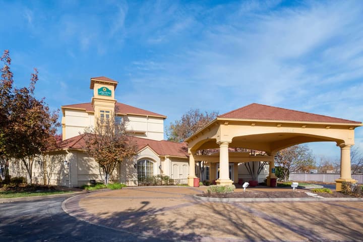 La Quinta Inn & Suites by Wyndham St. Louis Westport