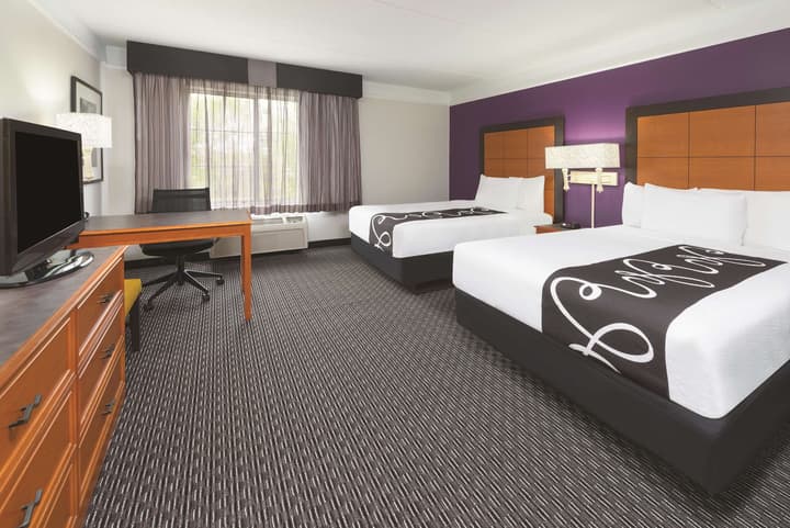 La Quinta Inn & Suites by Wyndham St. Louis Westport