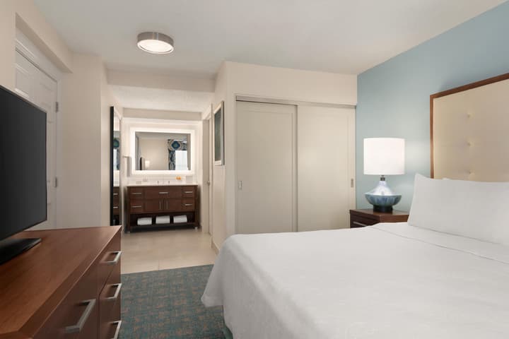 Homewood Suites by Hilton - Fort Myers