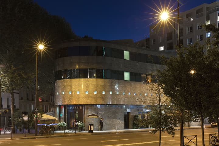 Hotel Square