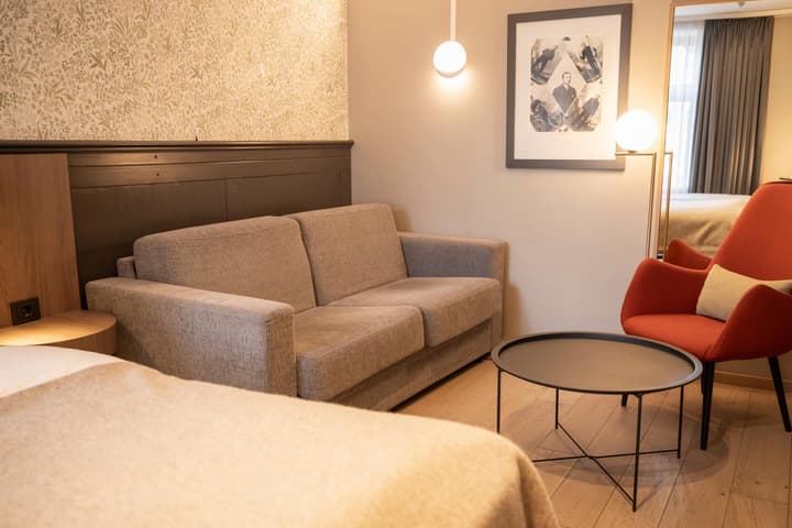 Home Hotel Hammer