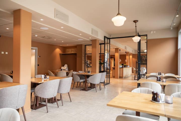 Home Hotel Hammer