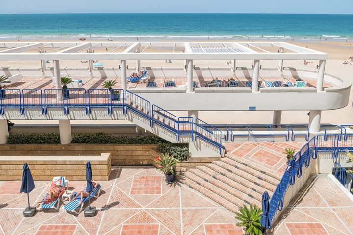 Hotel Playa Victoria