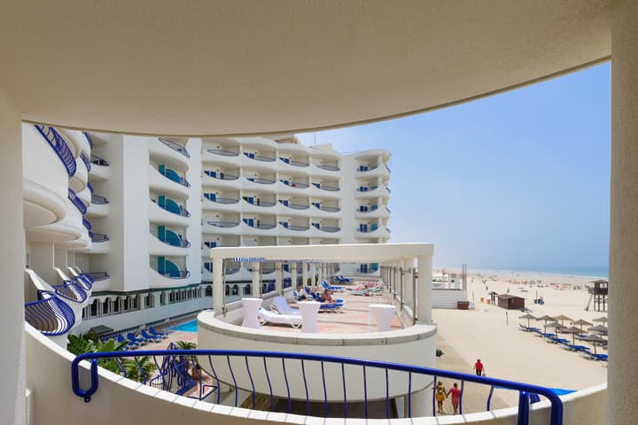 Hotel Playa Victoria