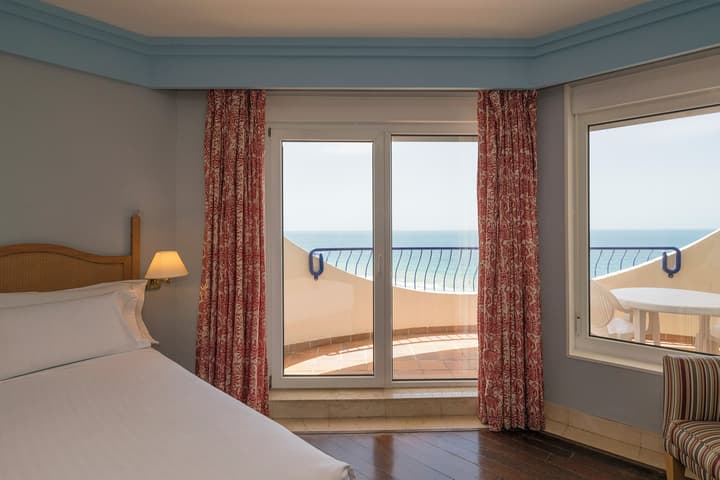 Hotel Playa Victoria