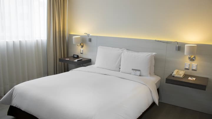 Sol de Oro Hotel & Suites
