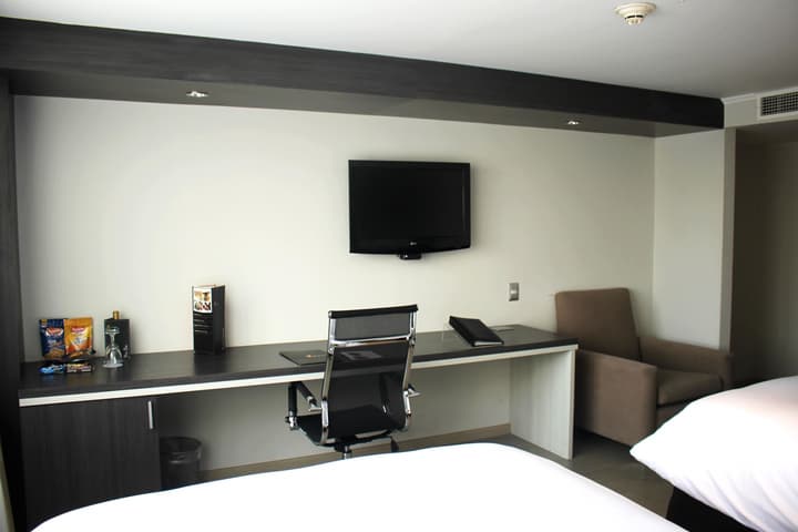 Sol de Oro Hotel & Suites