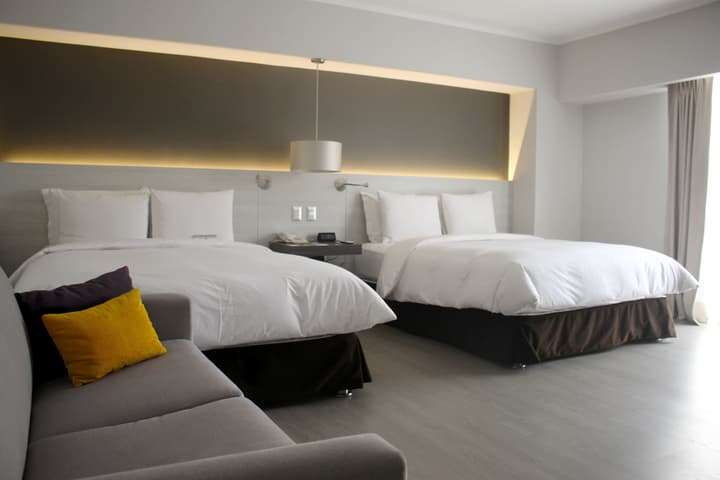 Sol de Oro Hotel & Suites