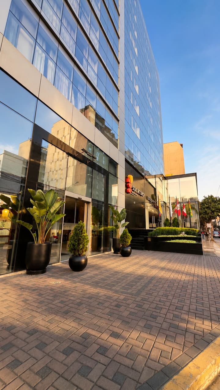 Sol de Oro Hotel & Suites