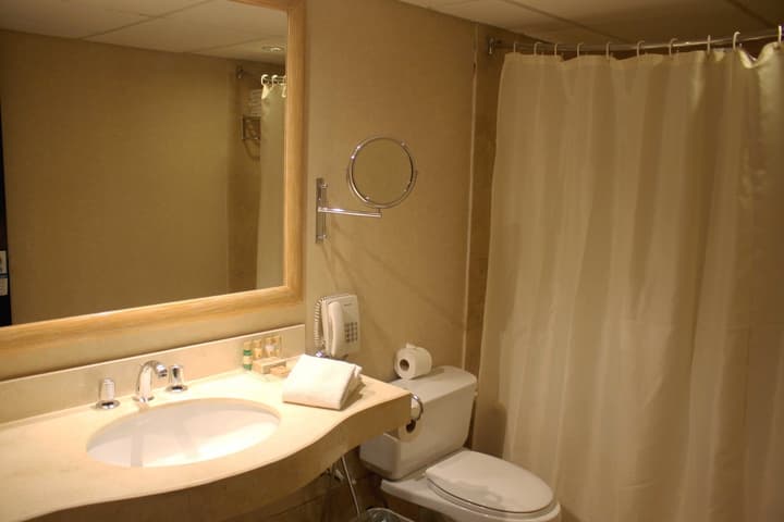 Sol de Oro Hotel & Suites