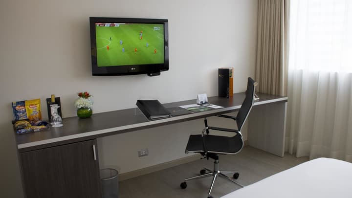 Sol de Oro Hotel & Suites