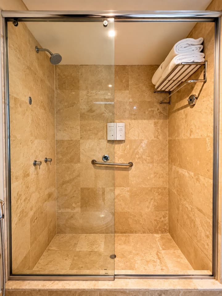 Sol de Oro Hotel & Suites