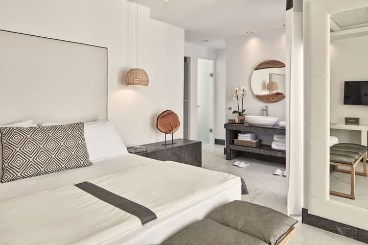 Archipelagos Hotel