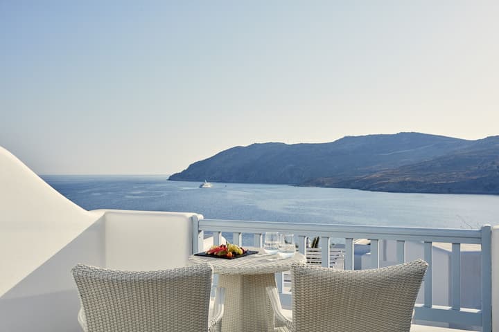 Archipelagos Hotel