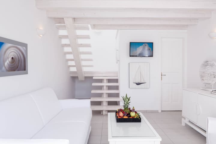 Archipelagos Hotel