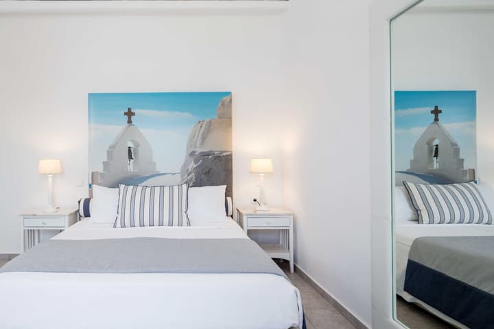 Archipelagos Hotel