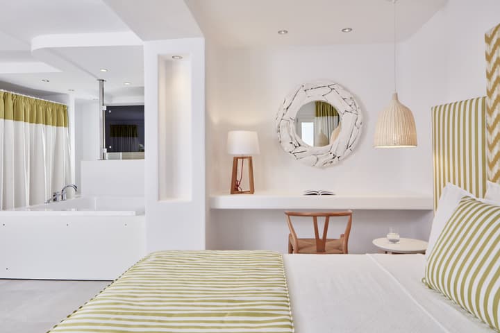 Archipelagos Hotel