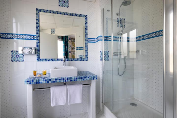 Le 46 Hotel
