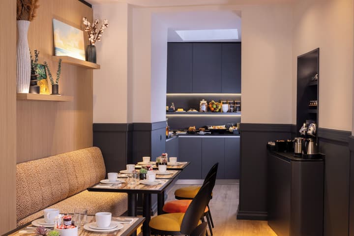 Le 46 Hotel