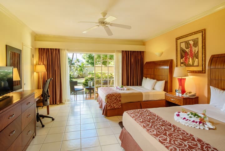 Bay Gardens Hotel