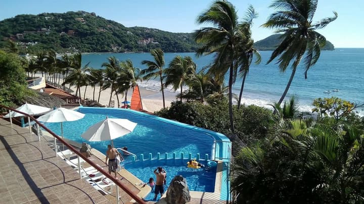 Catalina Beach Resort