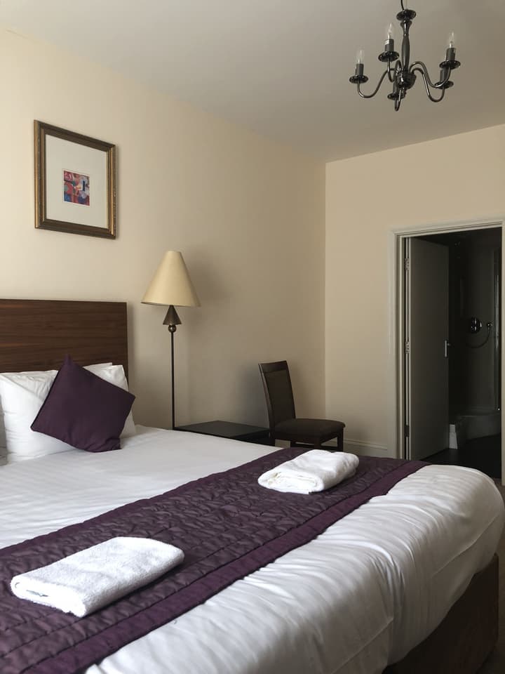 Cairn Hotel
