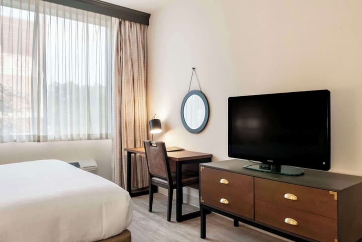 St Charles Coach House, an Ascend Collection Hotel