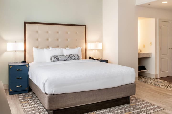 St Charles Coach House, an Ascend Collection Hotel