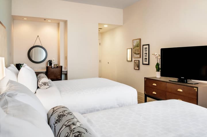 St Charles Coach House, an Ascend Collection Hotel