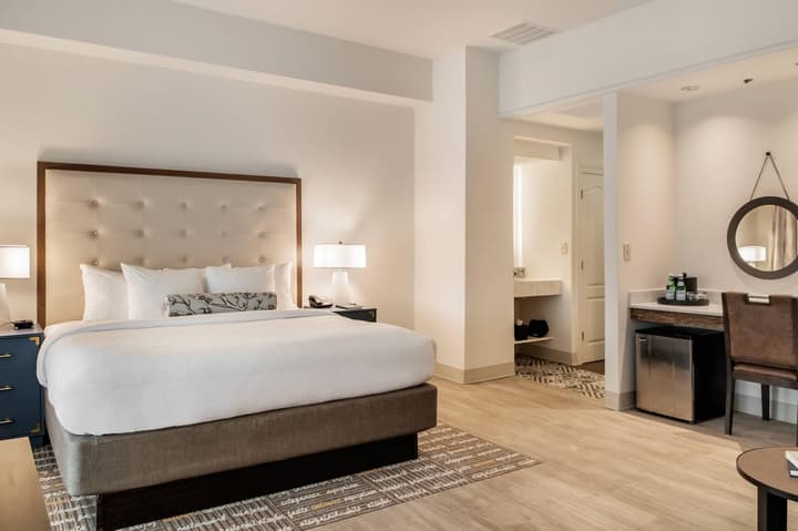 St Charles Coach House, an Ascend Collection Hotel