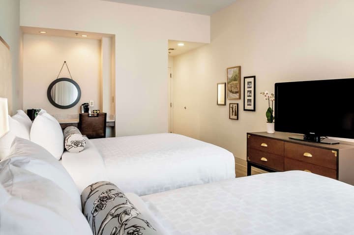 St Charles Coach House, an Ascend Collection Hotel