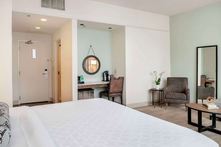 St Charles Coach House, an Ascend Collection Hotel