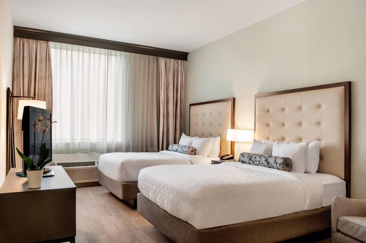 St Charles Coach House, an Ascend Collection Hotel